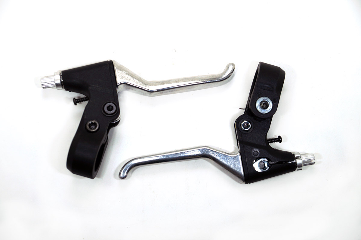 Тормозные ручки комплект HAO-338C,2-3 пальца,алюм\пластик Тормозные ручки комплект HAO-338C,2-3 пальца,алюм\пластик